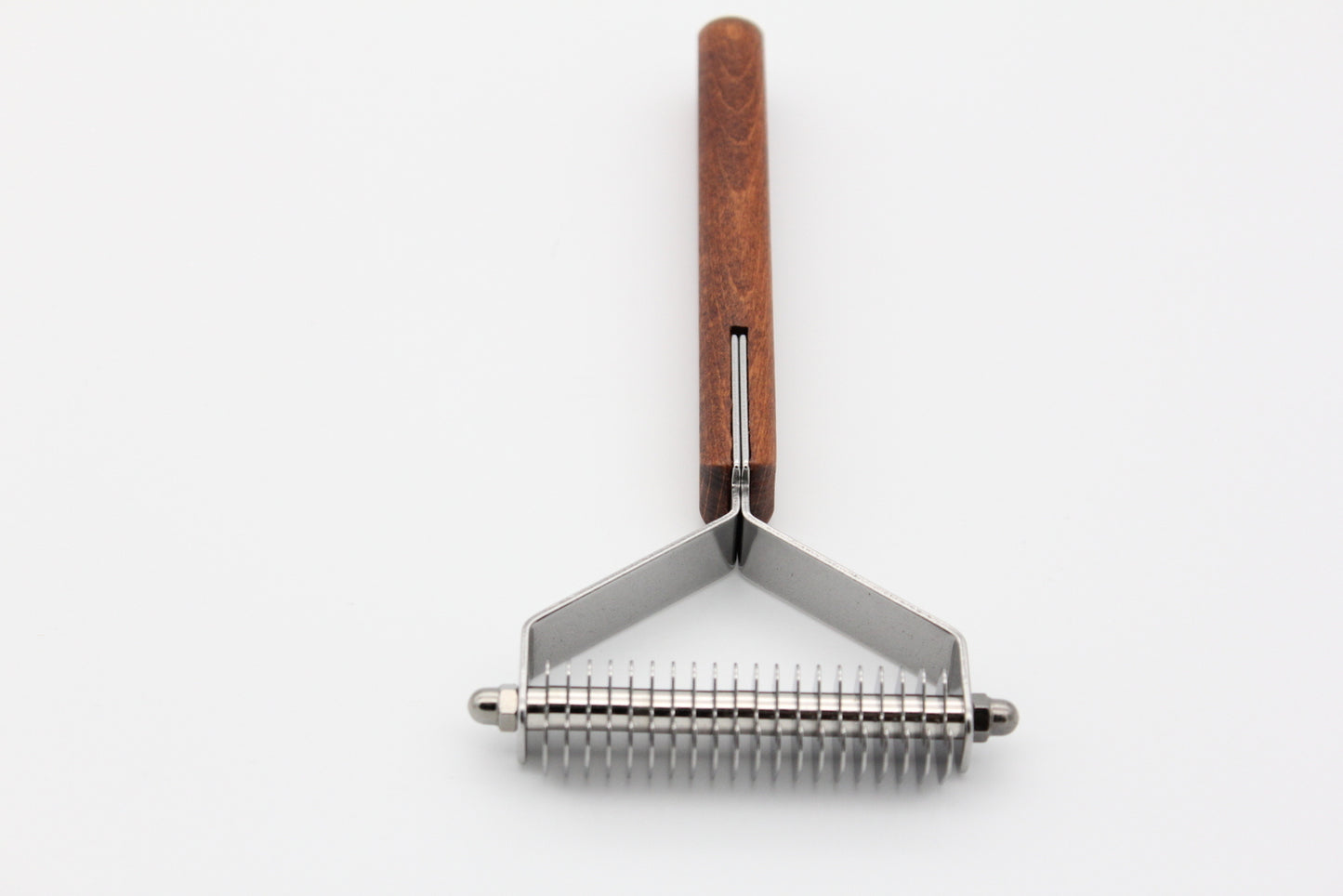 TCS Wooden Stripping Comb 20-Blade Wide