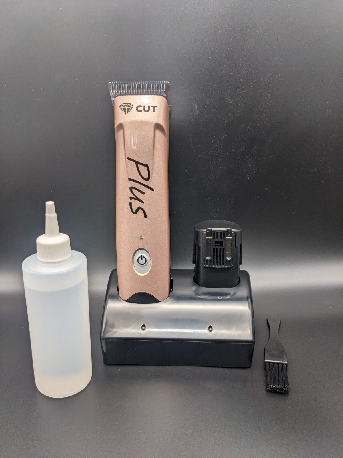 Diamond Cut Plus 2 Speed Cordless Clipper 2 Battery Pack